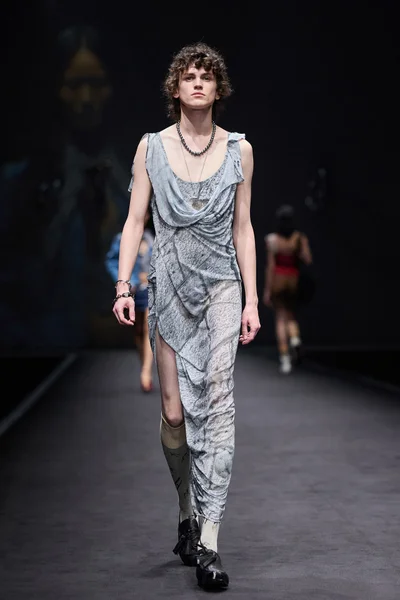 Look 40